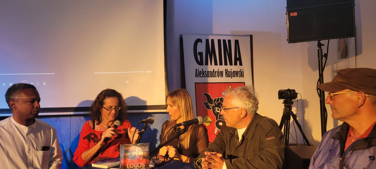 Presentación de la antología polaco-española LOGOS en el festival de Łazieniec